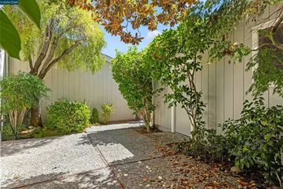 1085 Camino Verde Cir, Walnut Creek, CA 94597 - Photo 7