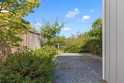 1085 Camino Verde Cir, Walnut Creek, CA 94597 - Photo 65