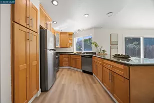 2274 Mt Whitney Dr, Pittsburg, CA 94565 - Photo 9