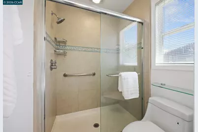 2274 Mount Whitney Dr, Pittsburg, CA 94565 - Photo 19