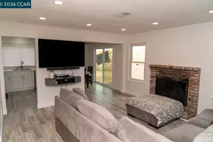 2135 Apricot Ct, Pittsburg, CA 94565 - Photo 5