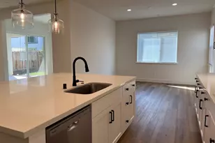 16127 Purdy Ct, Lathrop, CA 95330 - Photo 7