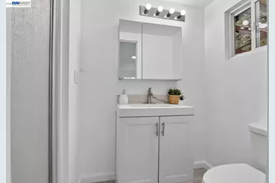 20242 Lucot Ct, San Lorenzo, CA 94541 - Photo 23