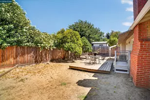 4249 Ridge Dr, Pittsburg, CA 94565 - Photo 35