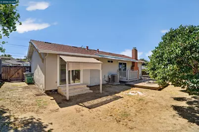 4249 Ridge Dr, Pittsburg, CA 94565 - Photo 33