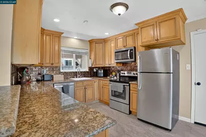 4249 Ridge Dr, Pittsburg, CA 94565 - Photo 17