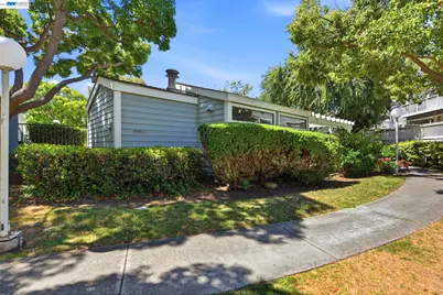 37200 Meadowbrook Cmn #203, Fremont, CA 94536 - Photo 33