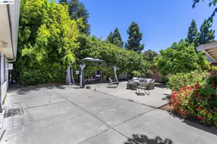 1691 Ashbury Dr, Concord, CA 94520 - Photo 33