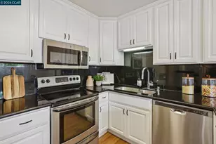 2135 Ascot Dr, Moraga, CA 94556 - Photo 15