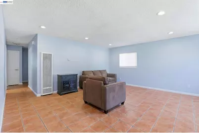 40 Gonzalez Dr, Hollister, CA 95023 - Photo 7