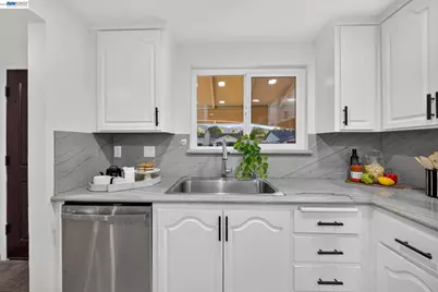 3929 Alma Ct, Pleasanton, CA 94588 - Photo 13