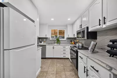 3929 Alma Ct, Pleasanton, CA 94588 - Photo 9