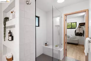 433 Capricorn Ave, Oakland, CA 94611 - Photo 29