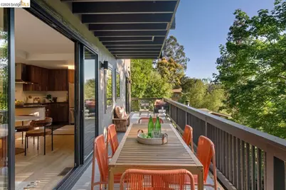 433 Capricorn Ave, Oakland, CA 94611 - Photo 19