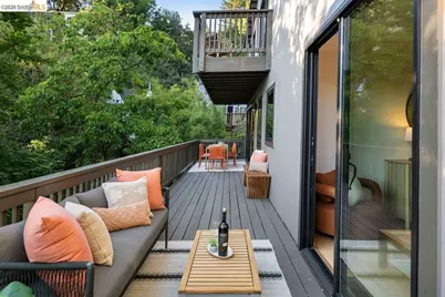 433 Capricorn Ave, Oakland, CA 94611 - Photo 21