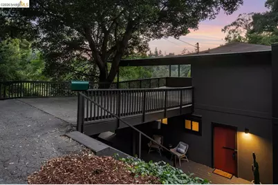 433 Capricorn Ave, Oakland, CA 94611 - Photo 49