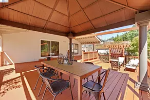 5195 Camino Alta Mira, Castro Valley, CA 94546 - Photo 31