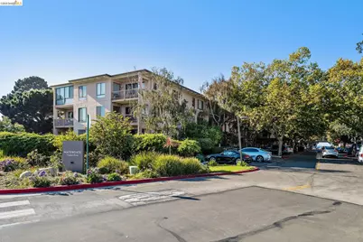 9 Commodore Dr #A207, Emeryville, CA 94608 - Photo 37