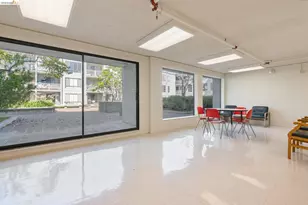 9 Commodore Dr, Emeryville, CA 94608 - Photo 25
