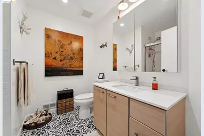 13255 Clairepointe Way, Oakland, CA 94619 - Photo 21