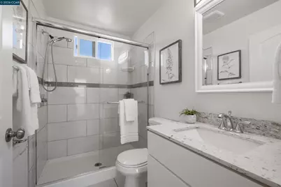 943 36th St, Richmond, CA 94805 - Photo 25