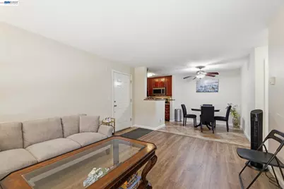 1137 Yarwood Court, San Jose, CA 95128 - Photo 7