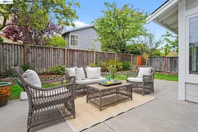 135 Justin Cir, Alameda, CA 94502 - Photo 27