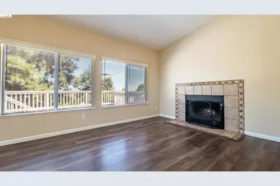 1000 Sandstone Ct, Antioch, CA 94531 - Photo 9