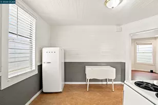 913 France Ave, San Francisco, CA 94122 - Photo 17