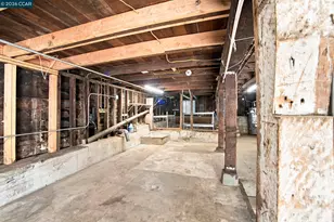 913 France Ave, San Francisco, CA 94122 - Photo 29