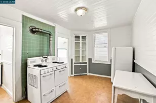 913 France Ave, San Francisco, CA 94122 - Photo 15