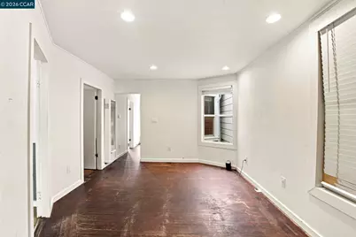 913 France Ave, San Francisco, CA 94122 - Photo 9