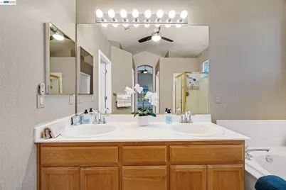 333 Glenbriar Cir, Tracy, CA 95377 - Photo 31