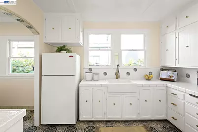 2801 Clay St, Alameda, CA 94501 - Photo 17