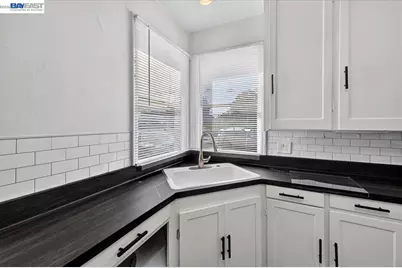 1163 85th Ave, Oakland, CA 94621 - Photo 19