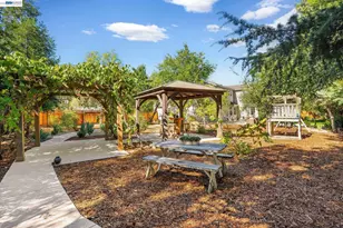 1330 Capri Ct, Livermore, CA 94550 - Photo 75