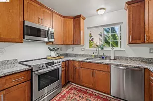 1150 Los Palos Ct, Pittsburg, CA 94565 - Photo 9