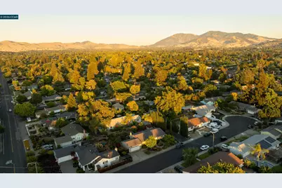 1694 Tammy Ln, Concord, CA 94519 - Photo 49