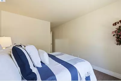 682 Teatree Ct, San Jose, CA 95128 - Photo 33