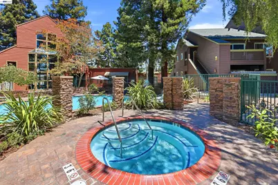 682 Teatree Ct, San Jose, CA 95128 - Photo 5