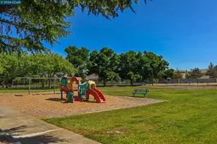 5706 Pepperridge Way, Concord, CA 94521 - Photo 41