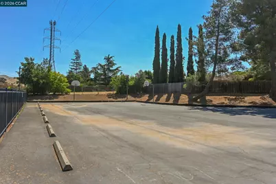 5706 Pepperridge Way, Concord, CA 94521 - Photo 43