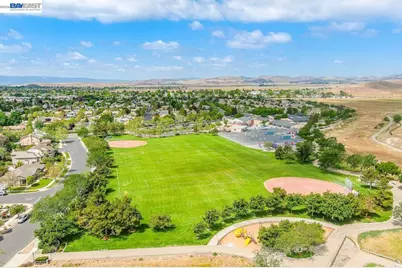6418 Tiffany Cmn, Livermore, CA 94551 - Photo 41