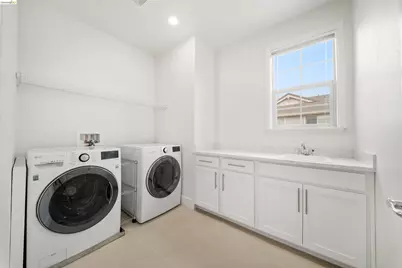 1502 Flagship Dr, Vallejo, CA 94592 - Photo 57