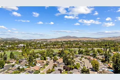 2533 Larrikeet Ct, Pleasanton, CA 94566 - Photo 37