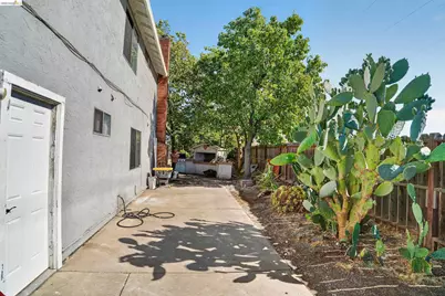 2717 Lobelia Ct, Antioch, CA 94531 - Photo 45