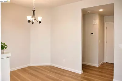 256 Napoli Ct, Hercules, CA 94547 - Photo 3