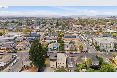 1621 Chanslor Ave, Richmond, CA 94801 - Photo 9