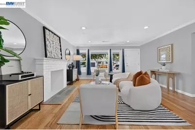 1120 Henderson Ave, Menlo Park, CA 94025 - Photo 5