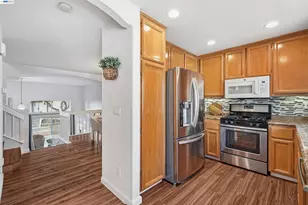 6139 Capriana Common, Fremont, CA 94555 - Photo 15